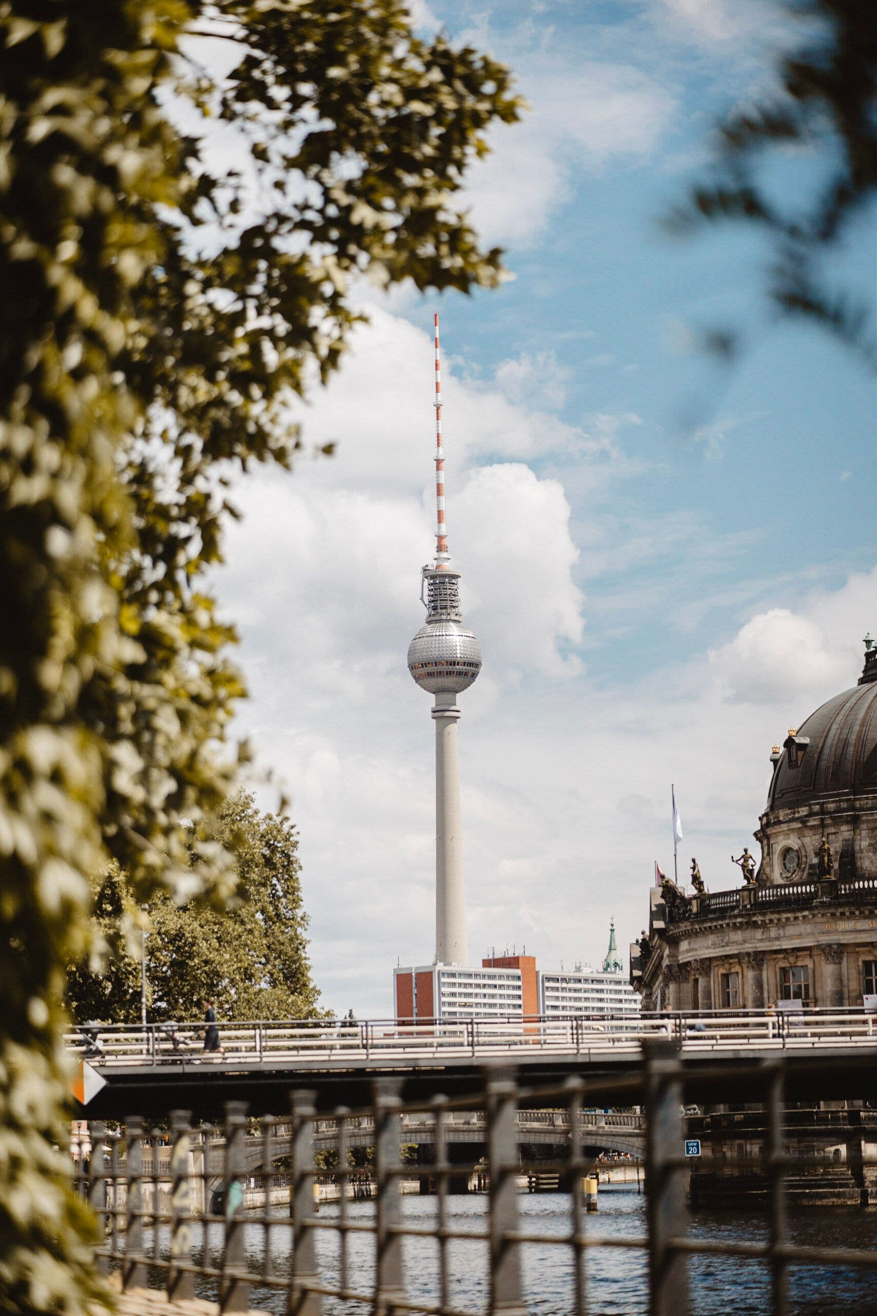 Berlin / Behörden-Motiv